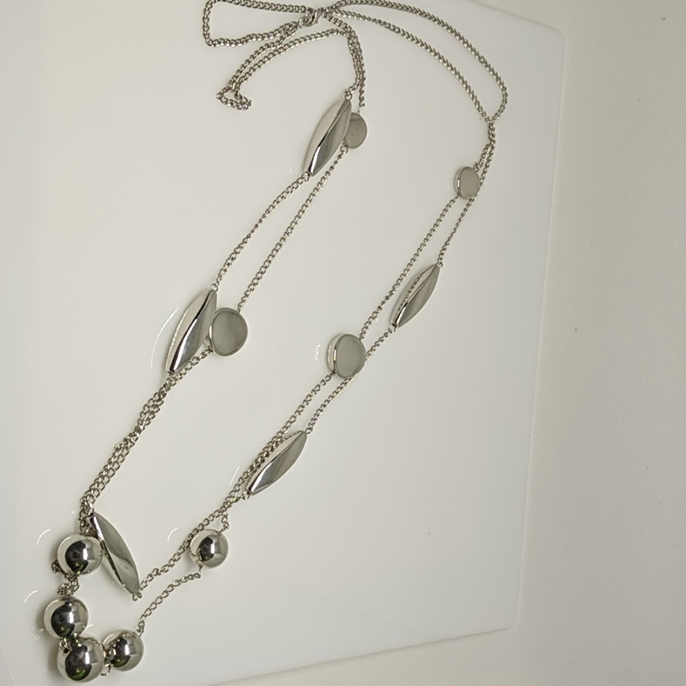 Long necklace, silver color